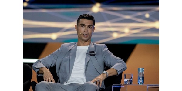 As palavras de CRISTIANO RONALDO são um pouco indignas de um grande jogador As palavras de CRISTIANO RONALDO são um pouco indignas de um grande jogador
